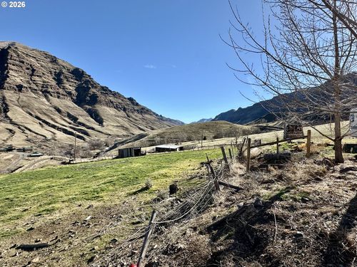 73720 Indian Creek Rd, Imnaha, OR, 97842-8214 | Card Image