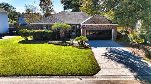 611 Fishermans Bnd, Mount Pleasant, SC, 29464-8140 | Card Image