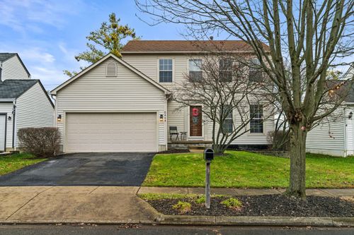 2424 Mills Fall Dr, Hilliard, OH, 43026-7106 | Card Image