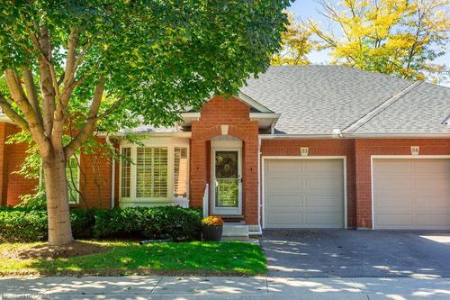 33-2350 New St, Burlington, ON, L7R4P8 | Card Image