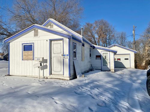 210 North Street E, Detroit Lakes, MN, 56501 | Card Image