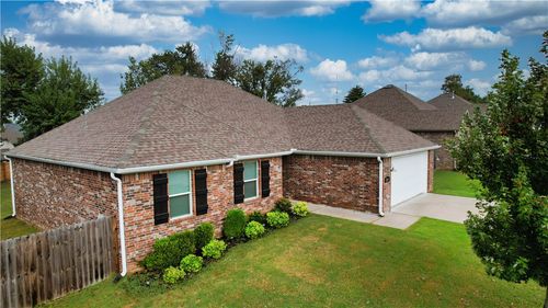 1604 S 11th Pl, Rogers, AR, 72756-4020 | Card Image