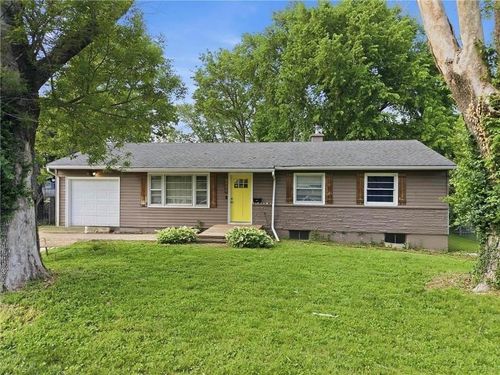 8850 E 53rd Ter, Raytown, MO, 64133-2702 | Card Image