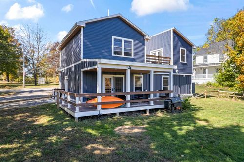 38 High St, North Berwick, ME, 03906-6107 | Card Image