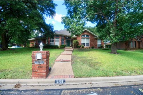 9108 Aspen Drive, Woodway, TX, 76712 | Card Image