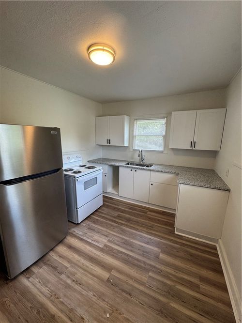 b-408 Hill St, Bryan, TX, 77803-3425 | Card Image