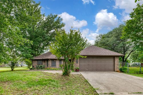 656 Truman Cir, Springtown, TX, 76082-6177 | Card Image