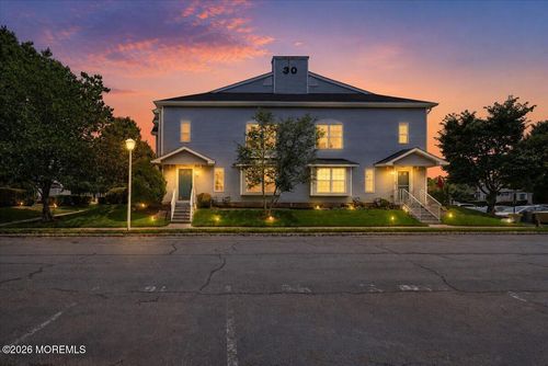 3002 Kapalua Ct, Freehold, NJ, 07728-5914 | Card Image
