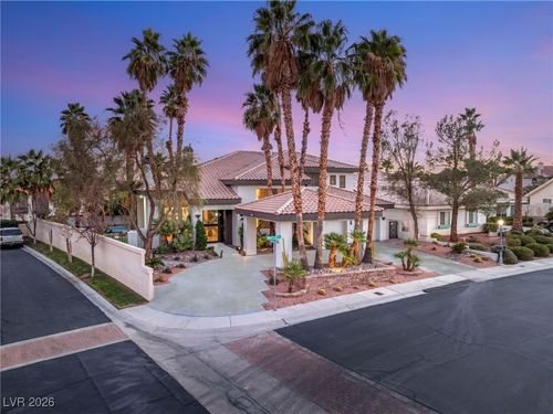 8001 Ryans Reef Ln, Las Vegas, NV, 89128-6886 | Card Image