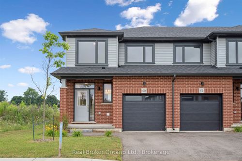60 Ayr Meadows Cres, Ayr, ON, N0B1E0 | Card Image