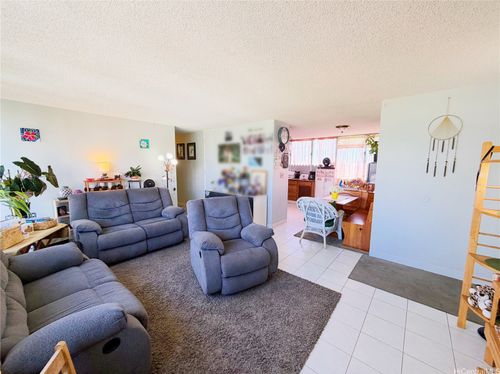 8b-2889 Ala Ilima St, Honolulu, HI, 96818-1773 | Card Image
