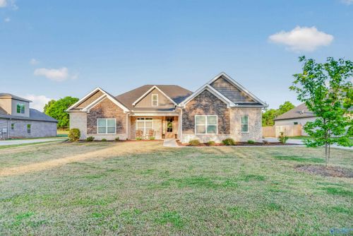 637 Walt Campbell Rd, Hazel Green, AL, 35750-7505 | Card Image