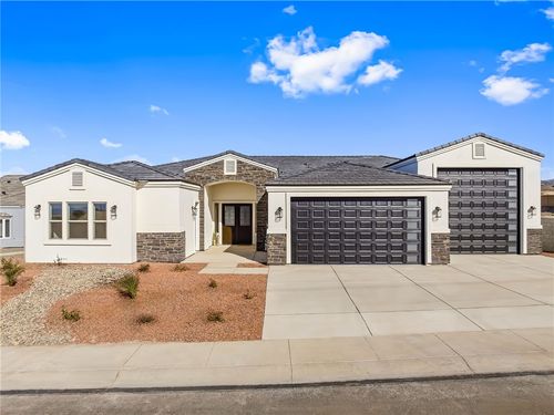 3431 Sun Ln, Bullhead City, AZ, 86429-7682 | Card Image