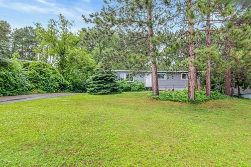 730 10th St N, Hudson, WI, 54016-2335 | Card Image