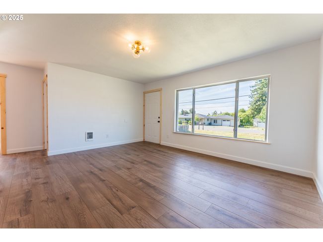 1636 Maple St, House other with 2 bedrooms, 1 bathrooms and null parking in Myrtle Point OR | Image 31