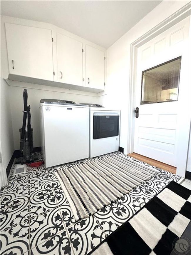 Laundry Room | Image 30