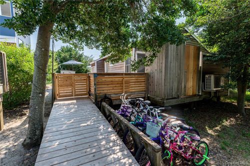 20 Seneca St, Ocean Beach, NY, 11770 | Card Image