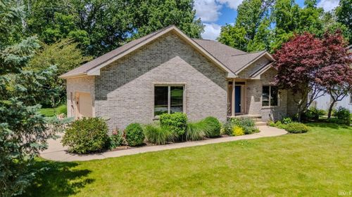 38 Studio Dr, Wabash, IN, 46992-7600 | Card Image
