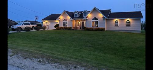 53 Colonial Ave, North Chegoggin, NS, B5A5K5 | Card Image