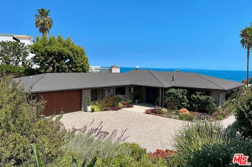 6306 Via Cataldo St, Malibu, CA, 90265-4445 | Card Image
