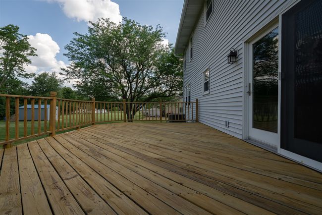 307 Blue Jay Dr, House other with 4 bedrooms, 4 bathrooms and 2 parking in Le Roy IL | Image 48