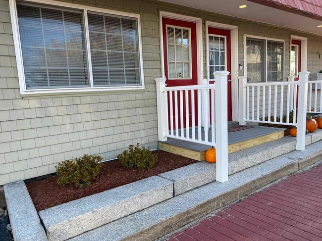 UNIT-1 - 8 Railroad Ave, Condo with 1 bedrooms, 1 bathrooms and null parking in Derry NH | Image 4