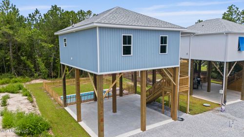 417 Fourth Ave, Pass Christian, MS, 39571 | Card Image