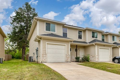 805 S 6th Street, Bonham, TX, 75418 | Card Image