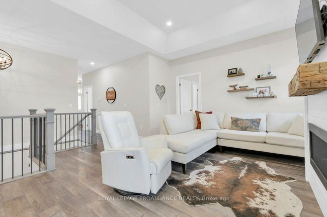 32 Aberdeen St, House other with 4 bedrooms, 3 bathrooms and 2 parking in Stirling ON | Image 15