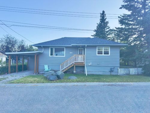 2321 214 St, Bellevue, AB, T0K0C0 | Card Image