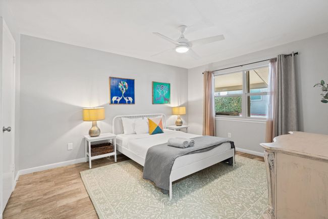104 Cove E, Condo with 3 bedrooms, 2 bathrooms and null parking in Horseshoe Bay TX | Image 22