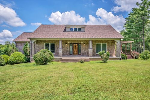1249 White Rd, Bon Aqua, TN, 37025-5107 | Card Image
