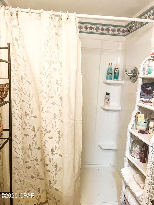 519 Mcpherson Dr, House other with 2 bedrooms, 1 bathrooms and null parking in Alford FL | Image 17