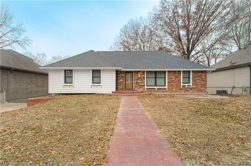 2600 Magnolia Ave, Liberty, MO, 64068-9181 | Card Image