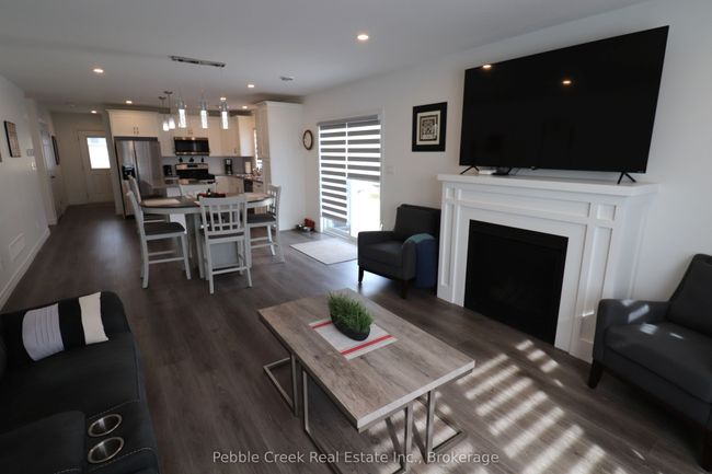 263 Lake Breeze Dr, House other with 2 bedrooms, 2 bathrooms and 2 parking in Goderich ON | Image 14