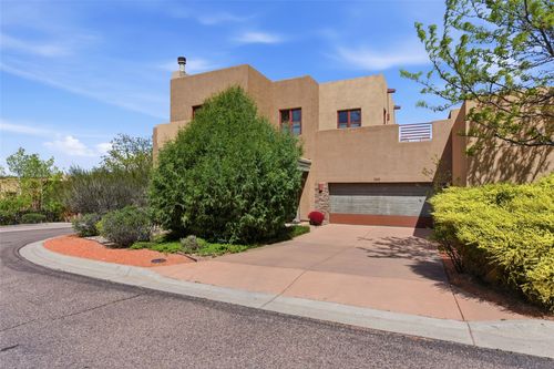 1668 Sentiero Della Villa, Santa Fe, NM, 87506-4504 | Card Image