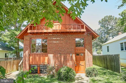 5719 6th St N, ARLINGTON, VA, 22205-1013 | Card Image