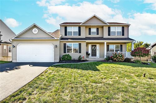 117 Red Barn Cir, Liverpool, NY, 13088-4988 | Card Image