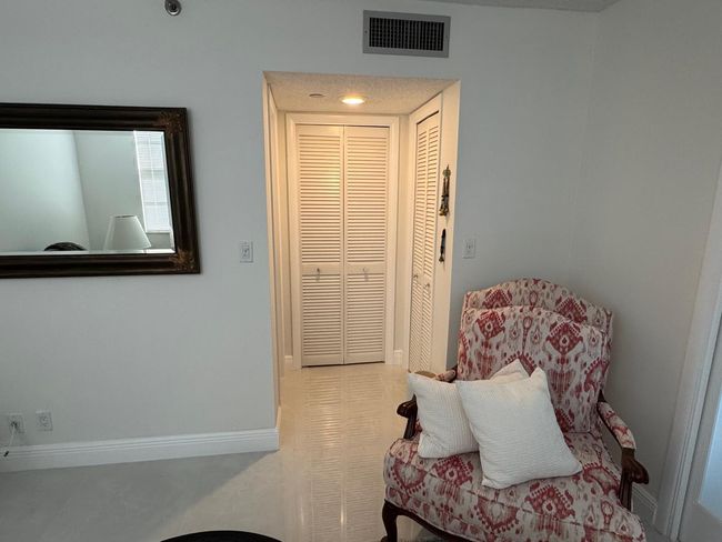 APT-907 - 3499 Oaks Way, Condo with 2 bedrooms, 2 bathrooms and null parking in Pompano Beach FL | Image 36