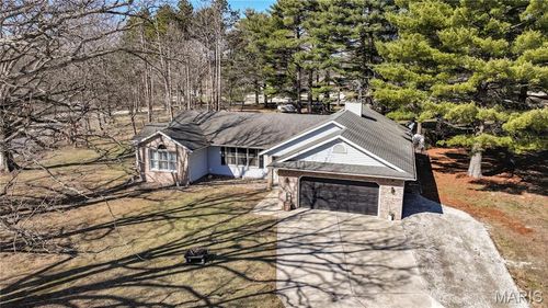 1327 Deer Creek Rd, Greenville, IL, 62246-2742 | Card Image