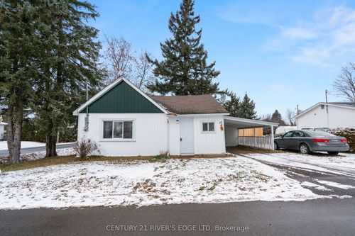 201 George St, Kemptville, ON, K0G1J0 | Card Image