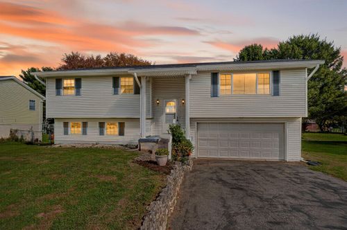 847 Pine St, Chillicothe, OH, 45601-1356 | Card Image