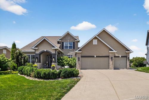 649 Wyndview Dr, Lake St Louis, MO, 63367-4336 | Card Image