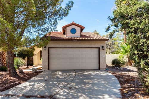 6465 Plumcrest Rd, Las Vegas, NV, 89108-5309 | Card Image