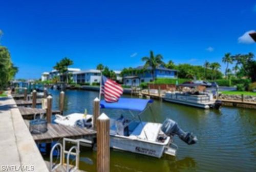 b-5-1369 Chesapeake Ave, NAPLES, FL, 34102-0506 | Card Image