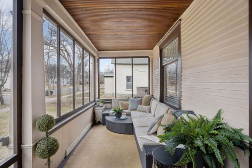 222 3rd Ave Ne, Saint Cloud, MN, 56304-0424 | Card Image