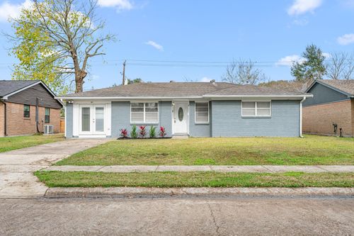 601 Arbor Dr, Deer Park, TX, 77536-6217 | Card Image