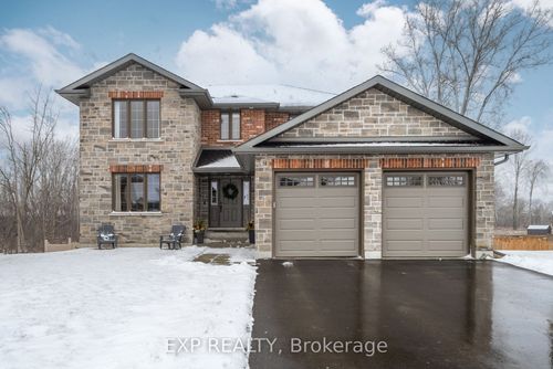 58 Lanark Dr, Belleville, ON, K8N0G7 | Card Image