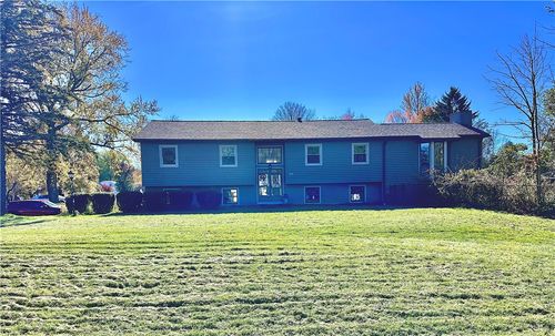 106 Redwood Drive, Penfield, NY, 14526 | Card Image