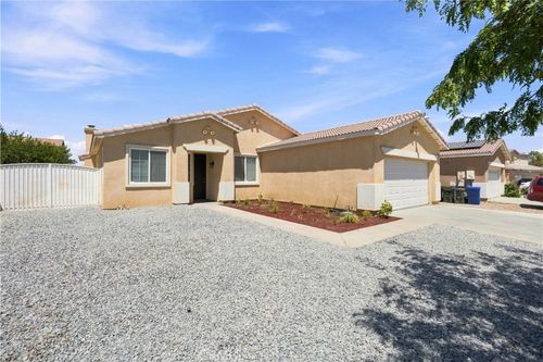 15850 Desert Rock St, Adelanto, CA, 92301-6304 | Card Image